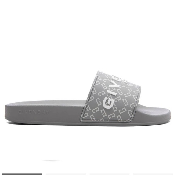 Givenchy Monogram 72 Rubber Flat Slides in grey and white. - Picture 3 of 12